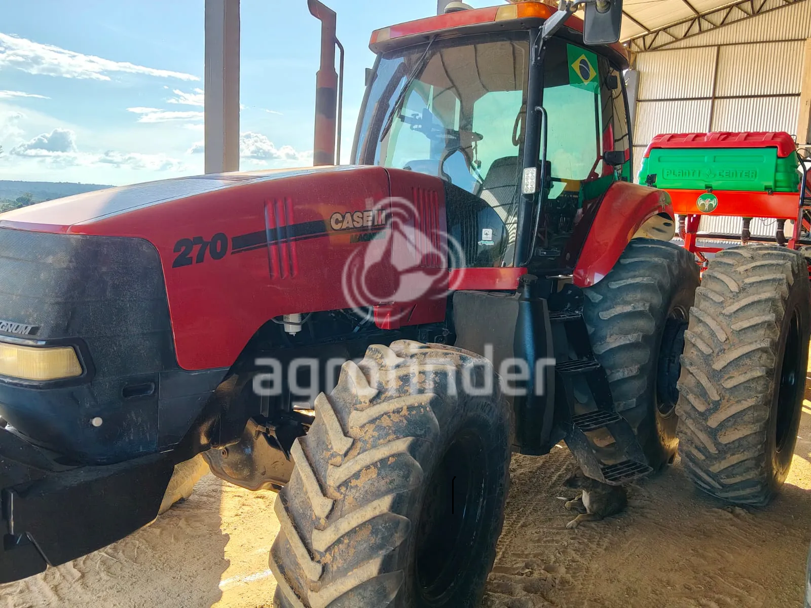 Trator Case IH Magnum 270
Ano 2010